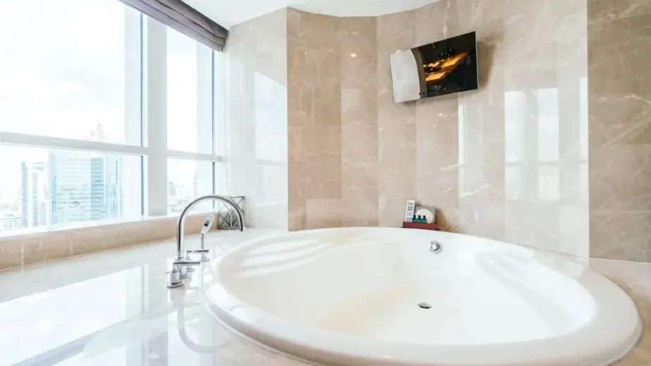 Jacuzzi Bath Remodel Cost Guide